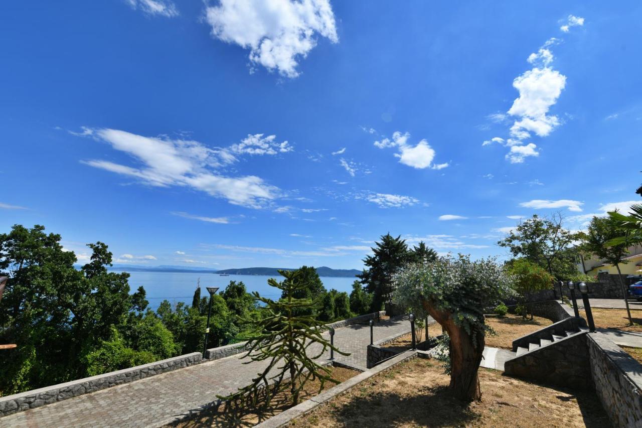 Apartments Near The Beach, With Terraces And Seaview At House B. Mošćenička Draga Exterior foto